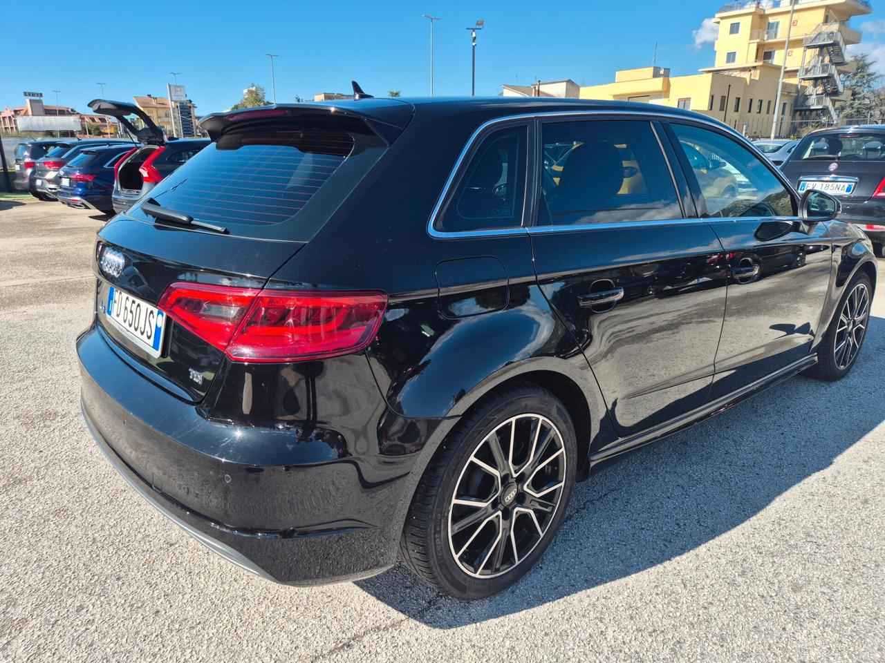 Audi A3 1.6 TDI ultra Attraction S-TRONIC