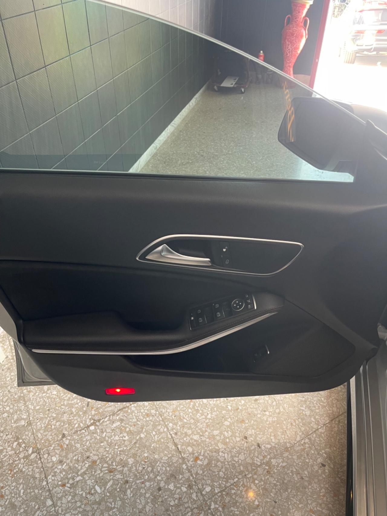 Mercedes-benz CLA 220 CLA 220 CDI Automatic Amg