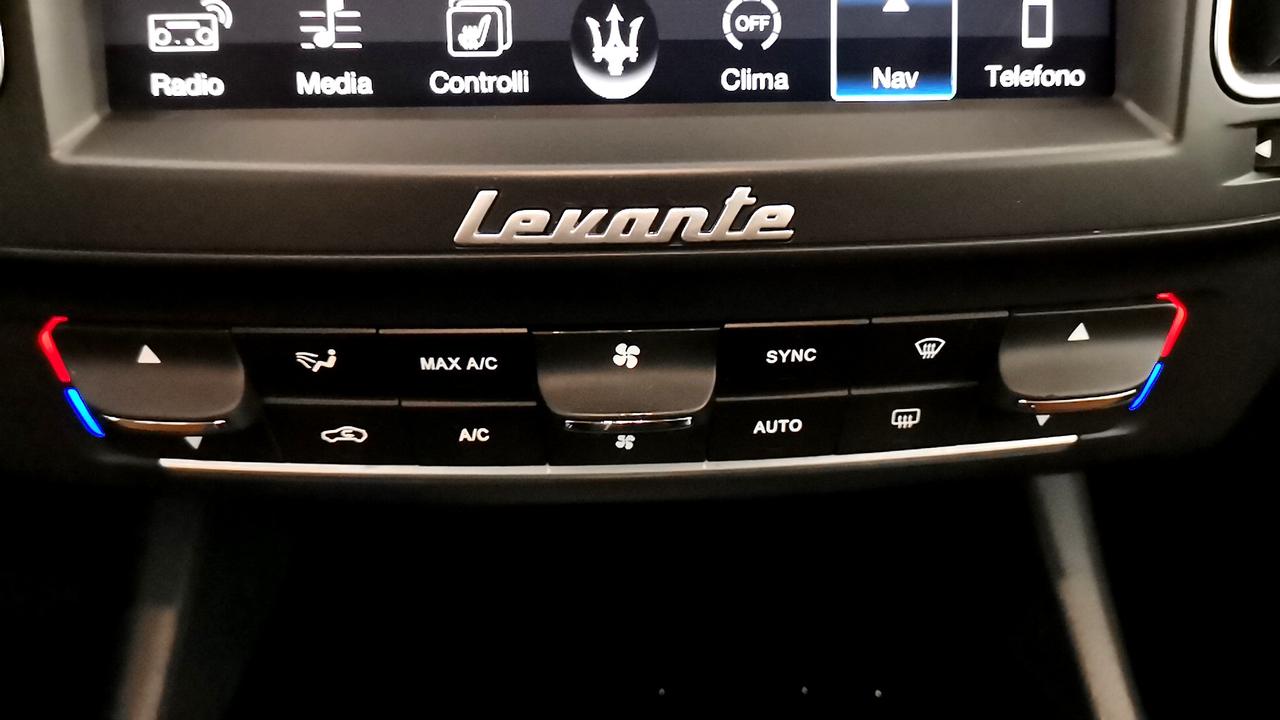 MASERATI Levante - Levante 3.0 V6 275cv auto