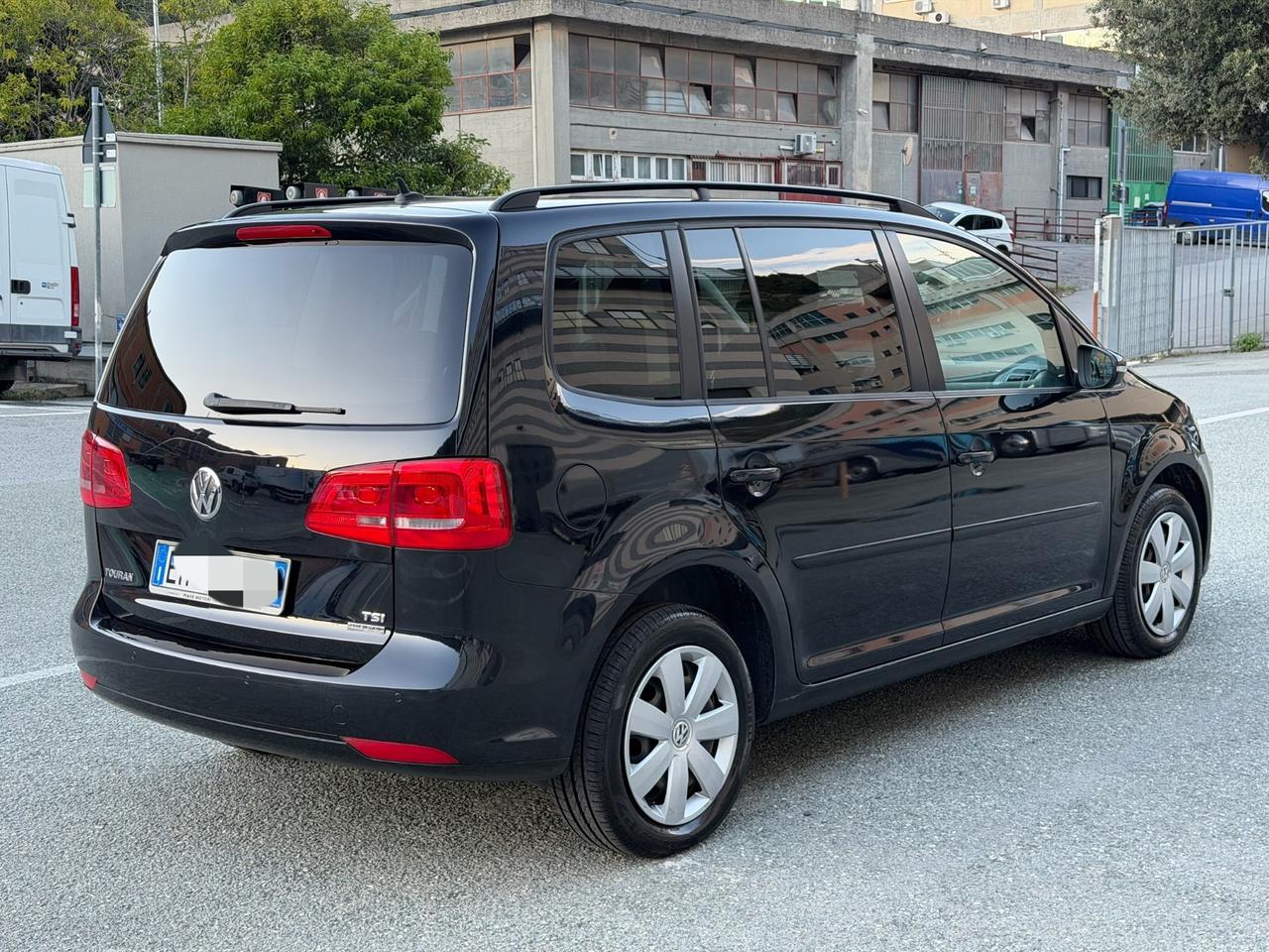 Volkswagen Touran 1.2 TSI BENZINA - 7 POSTI NEOPATENTATI