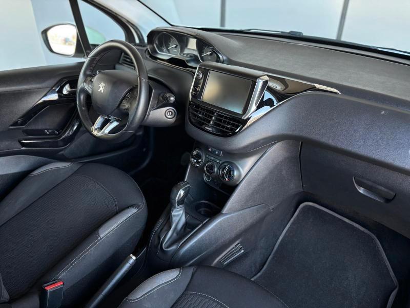 Peugeot 208 5 Porte 208 5p 1.2 puretech Active 82cv