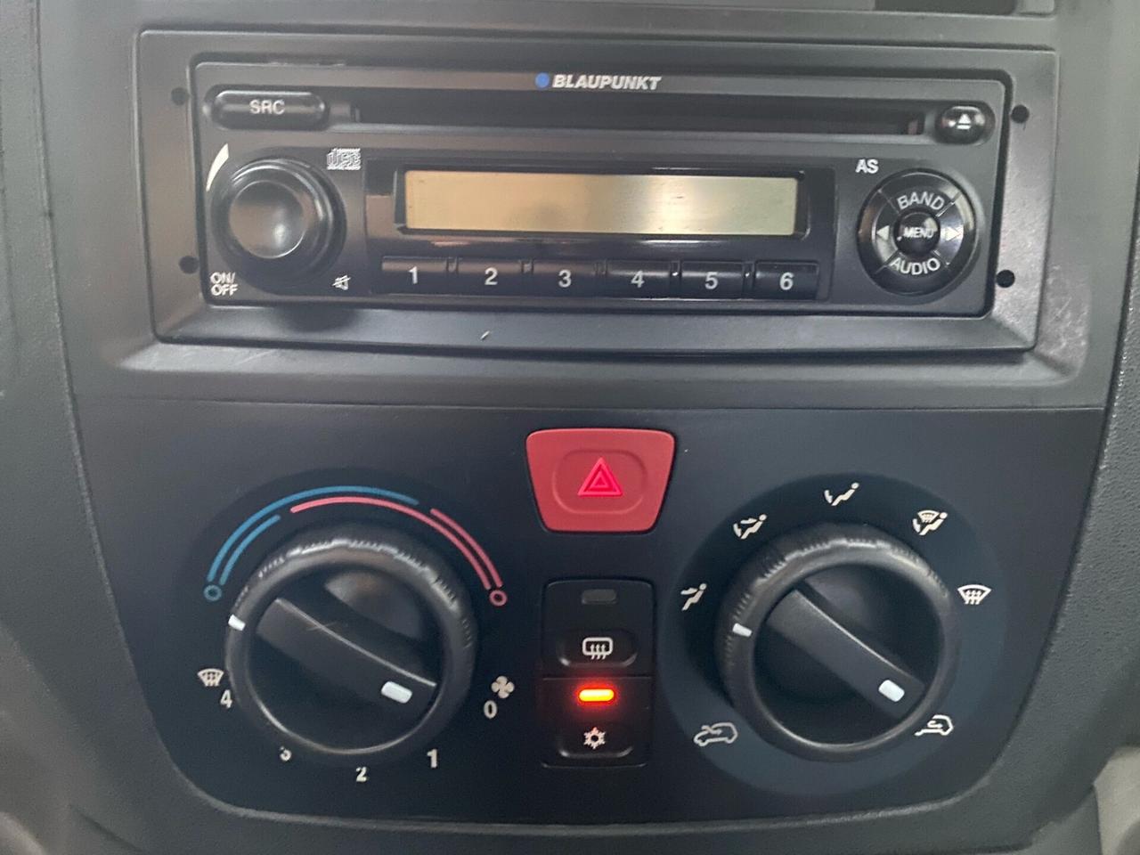 Fiat Idea 1.4 BENZINA NEOPATENTATI