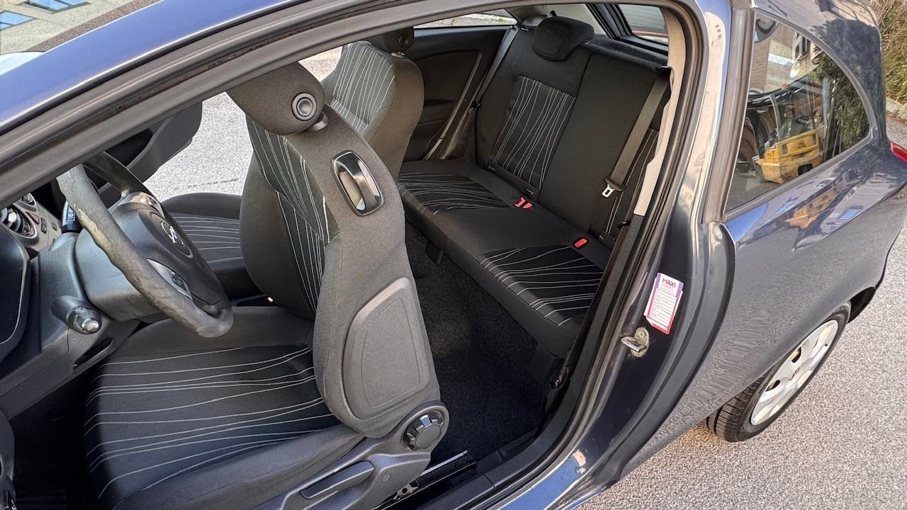 Opel Corsa 1.2 3 porte Enjoy GPL