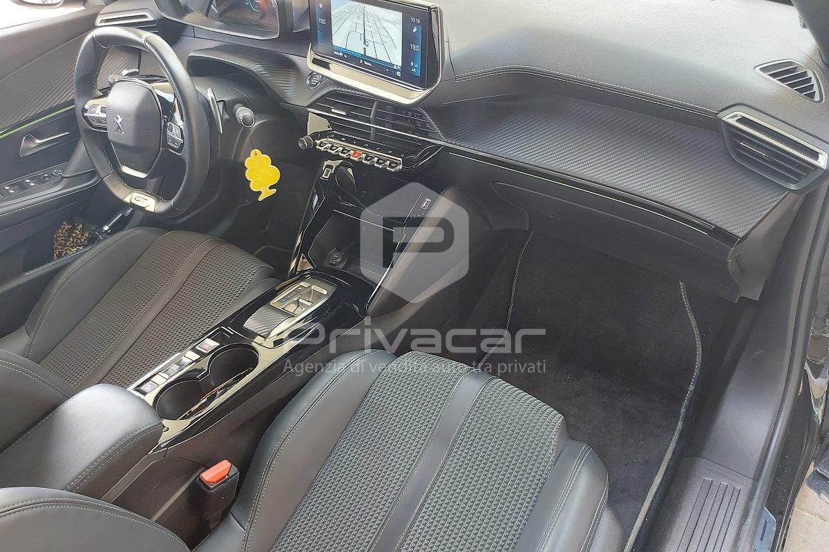 PEUGEOT 2008 BlueHDi 130 S&S EAT8 GT