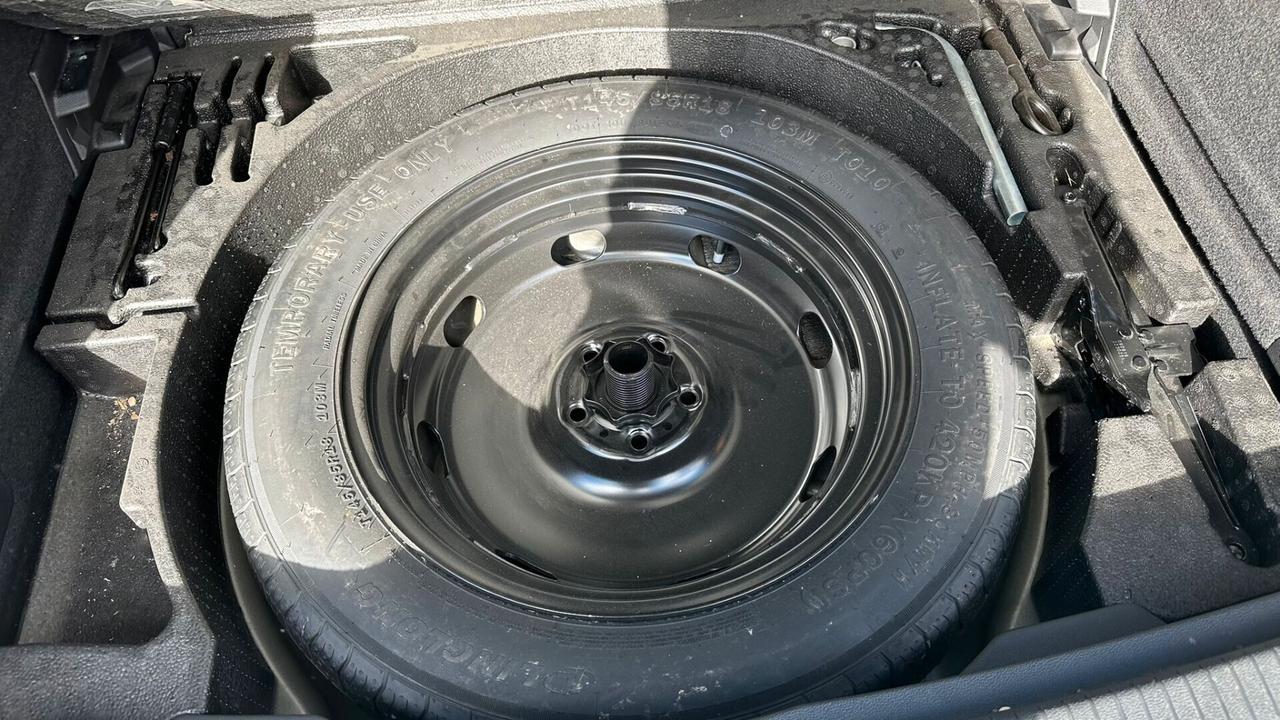 Volkswagen Tiguan 2.0 TDI SCR DSG Business BlueM Tech 2019 PERFETTA LEGGI TESTO