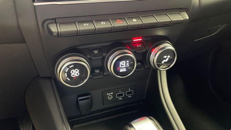 Renault Captur 1.6 E-Tech full hybrid Rive Gauche Auto 145