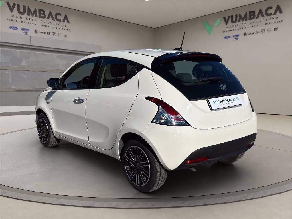 LANCIA Ypsilon 1.0 firefly hybrid Oro s&s 70cv del 2024