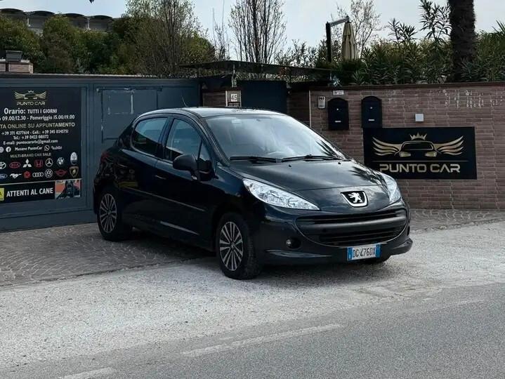 Peugeot 207 1.4 HDi 70CV 5p. XT