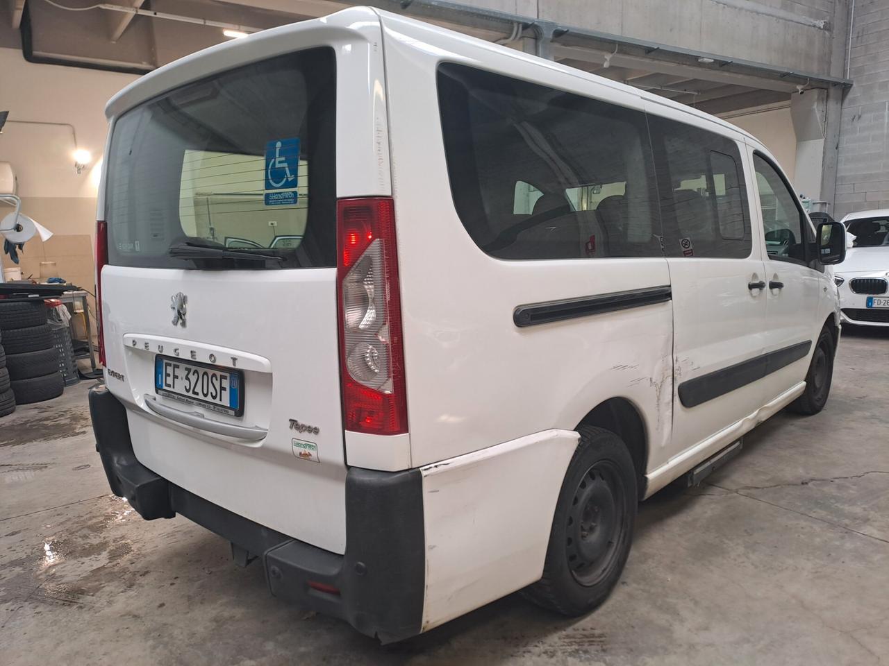 PEUGEOT EXPERT 2.0 HDI 6P + PEDANA DISABILI