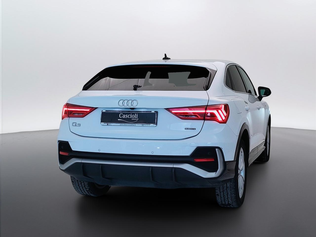 AUDI Q3 I 2019 Sportback - Q3 Sportback 35 2.0 tdi S line edition quattro s-tronic