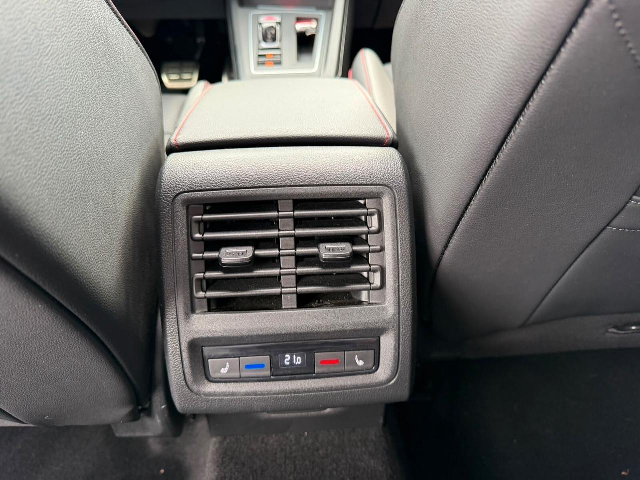 Volkswagen Golf 8 GTI 2.0 TSI DSG IPER FULL