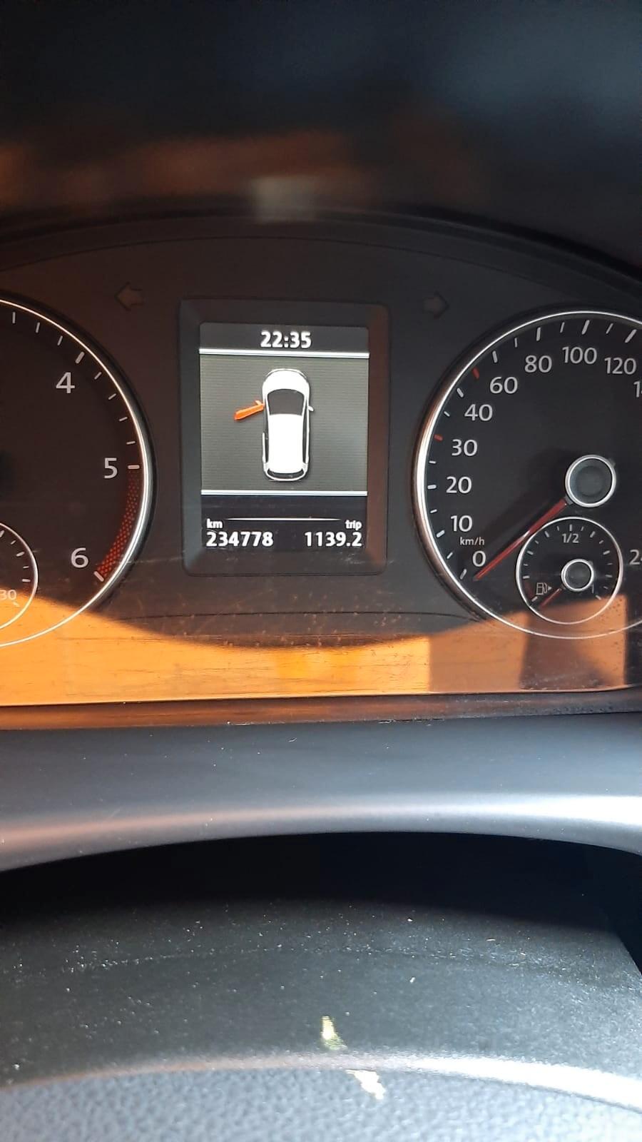 Volkswagen Touran 2.0 TDI 170 CV Highline prezzo €6900