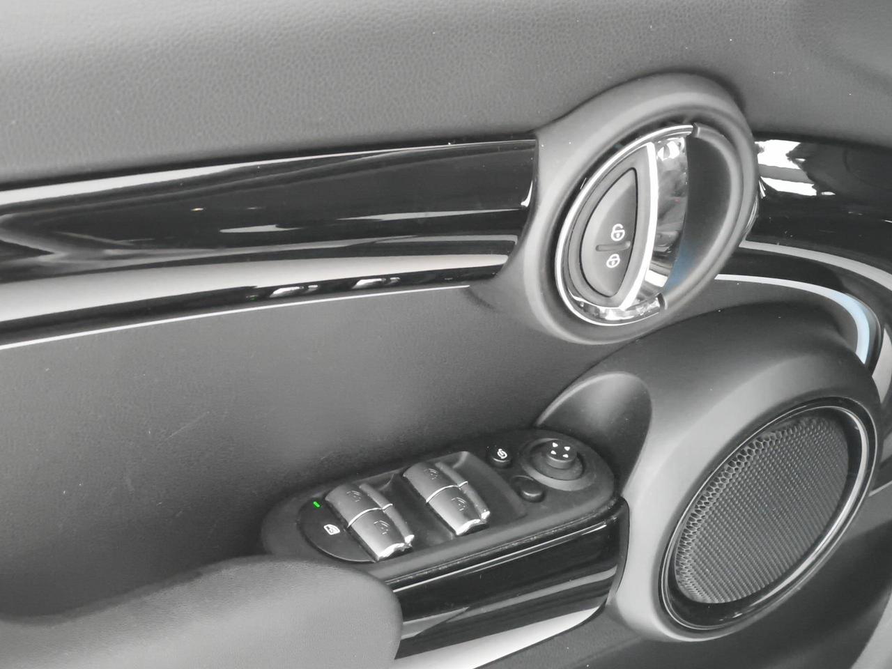 MINI Mini Cooper Classic 5 Porte