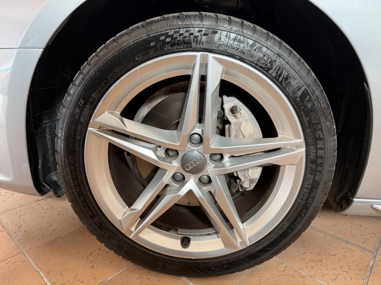 Audi A4 Avant 40 TDI Quattro S-tronic S-Line