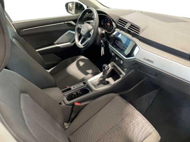 Audi Q3 II 2018 45 1.4 tfsi e Business s-tronic