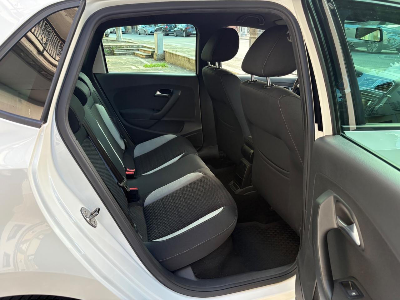 VW Polo 1.6 TDI 90CV DSG 5P R-Line FULL/LED/NAV