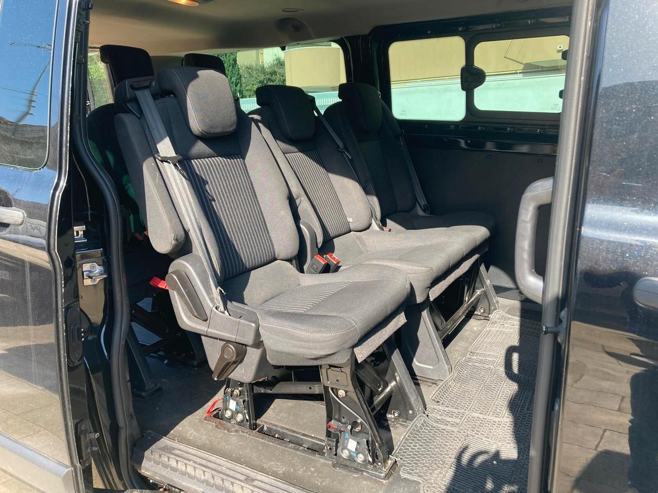 Ford Transit Custom Trasporto Persone 9 POSTI