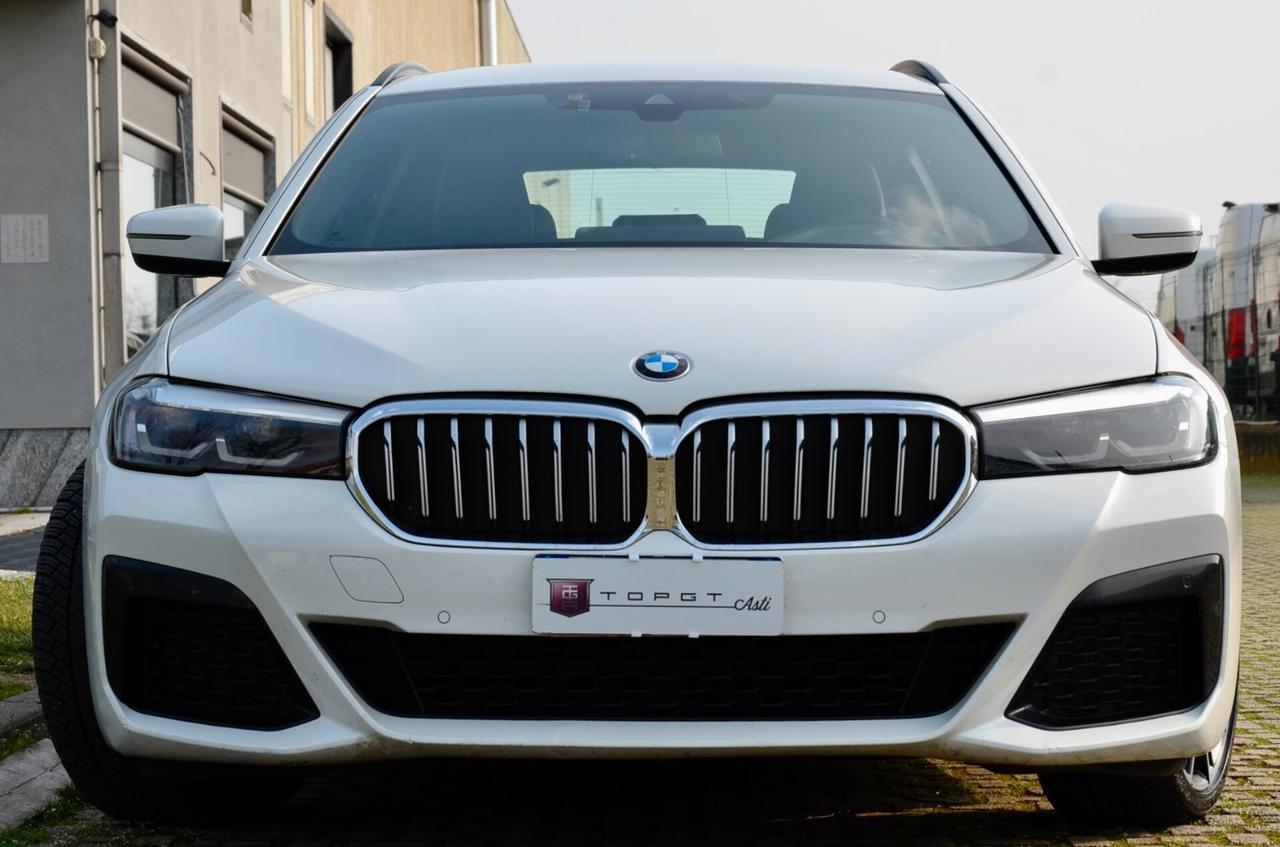 BMW 540d TOURING MHEV 48V XDRIVE MSPORT 340cv AUT, UNICOPROPRIETARIO, GARANZIA BMW, PACCHETTO MANUTENZIONE, UFF ITALIANA, FULL LED, RETROCAMERA, 20", PERMUTE