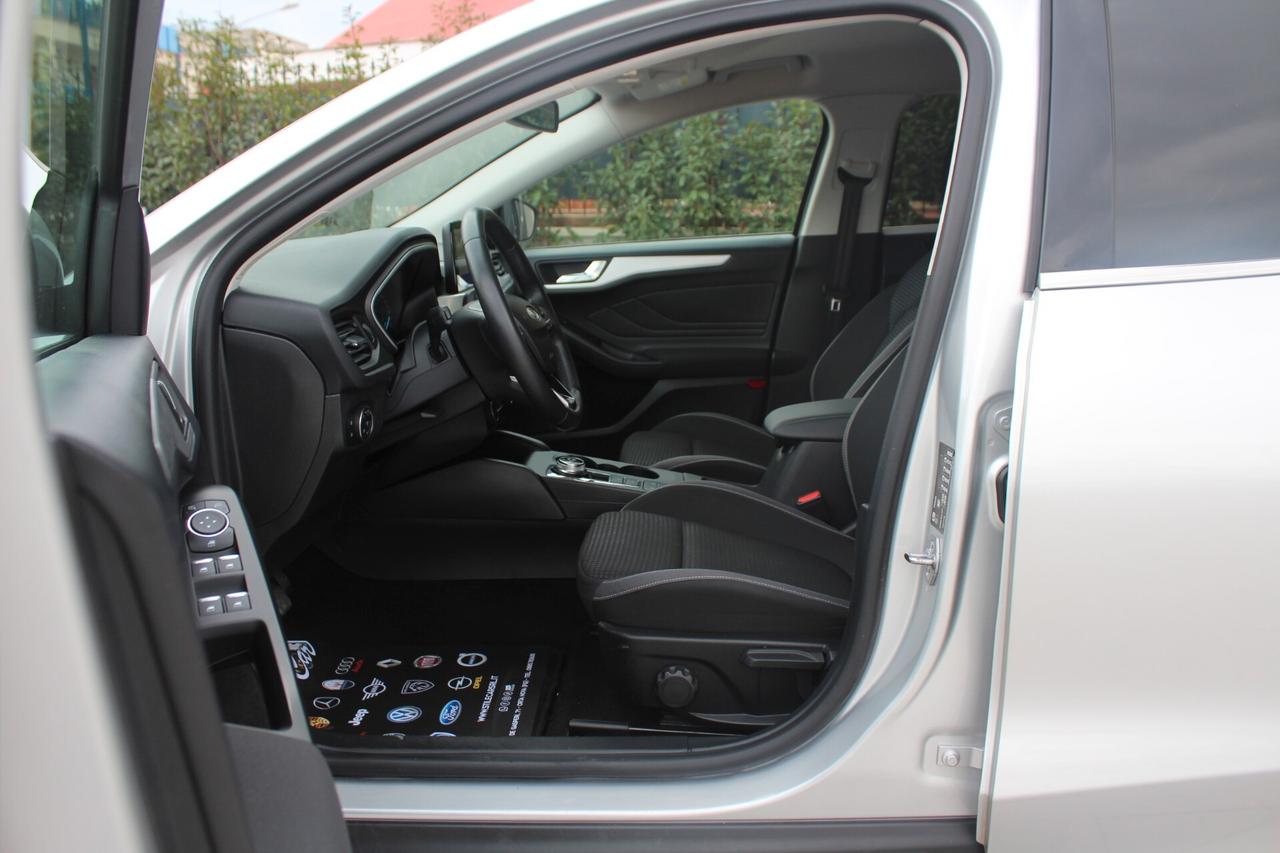 Ford Focus 1.5 EcoBlue 120 CV automatico SW Business Co-Pilot