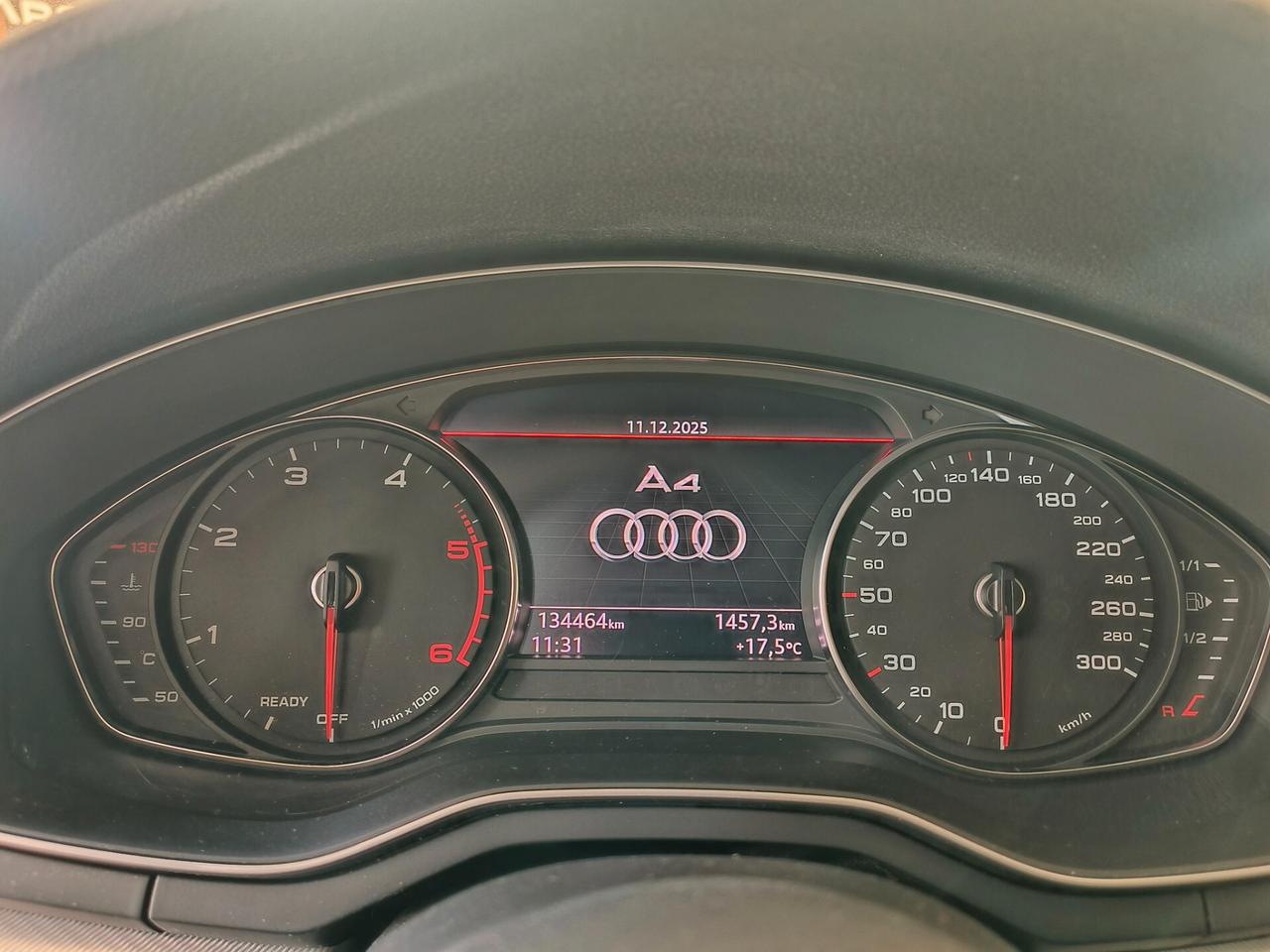 Audi A4 Avant 35 TDI S tronic Business Sport