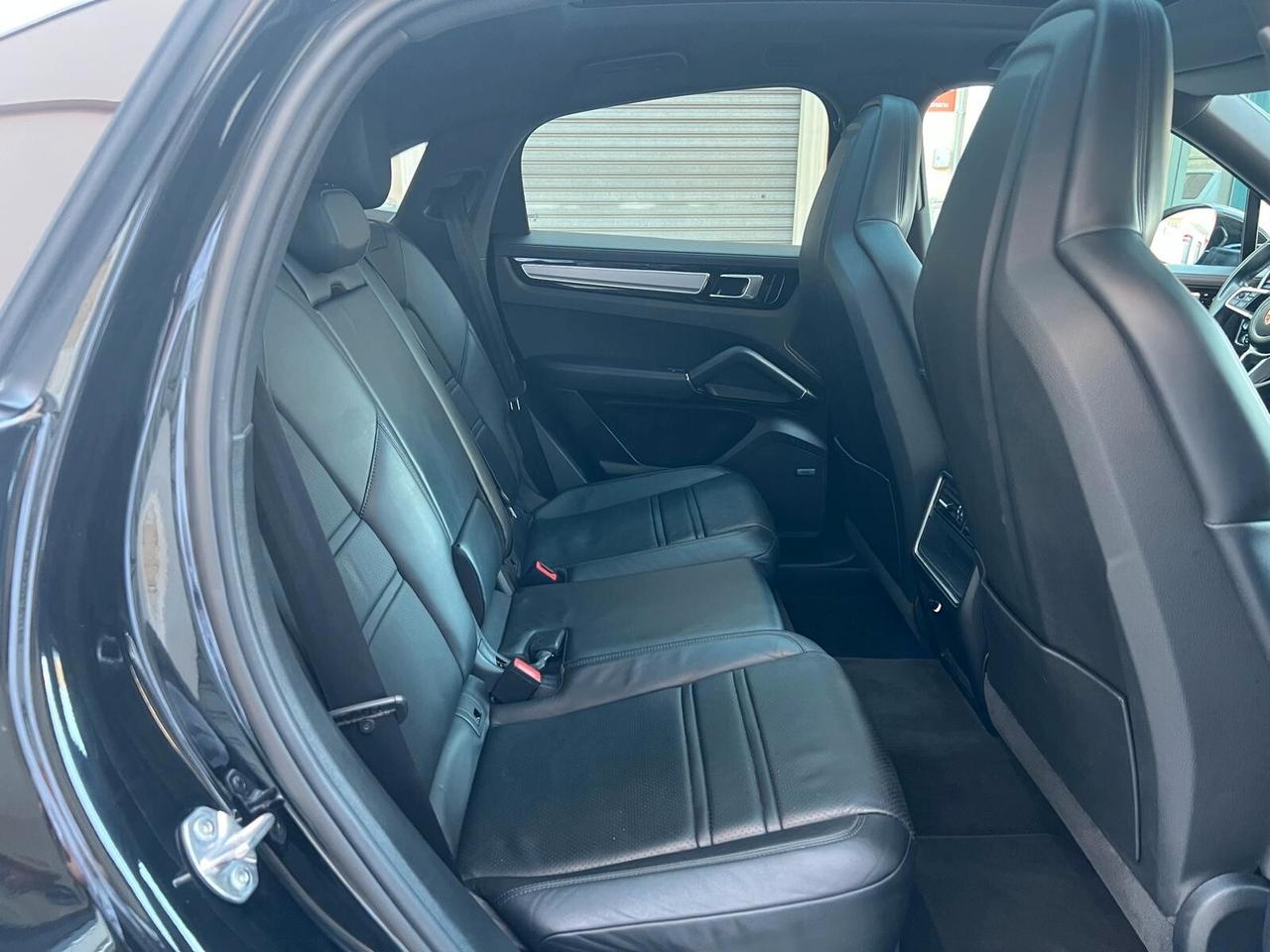 PORSCHE CAYENNE COUPE' 3.0 V6 340CV TETTO PELLE CAM360° ANNO 2020