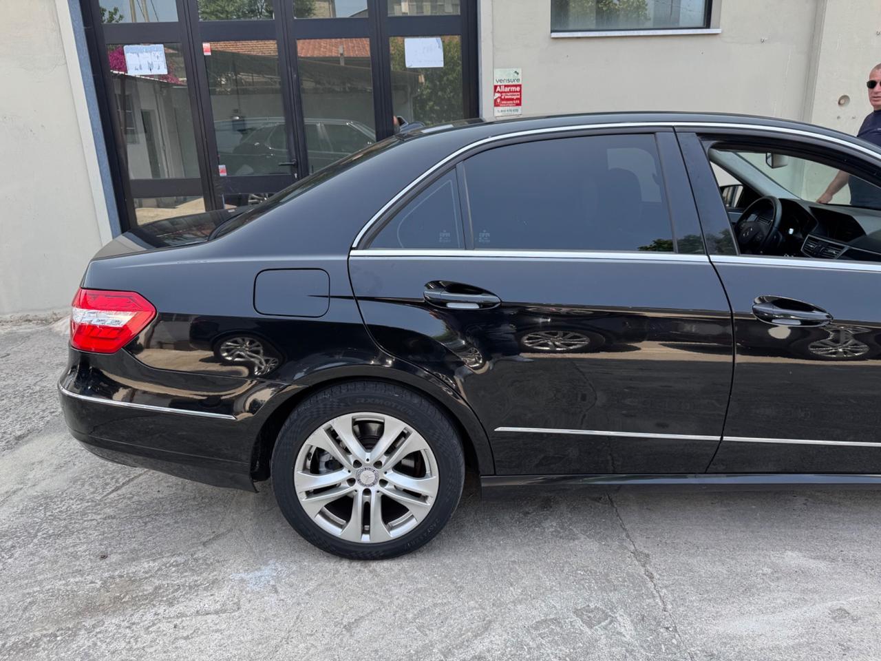 Mercedes-benz E 350 E 350 CDI BlueEFFICIENCY Avantgarde AMG