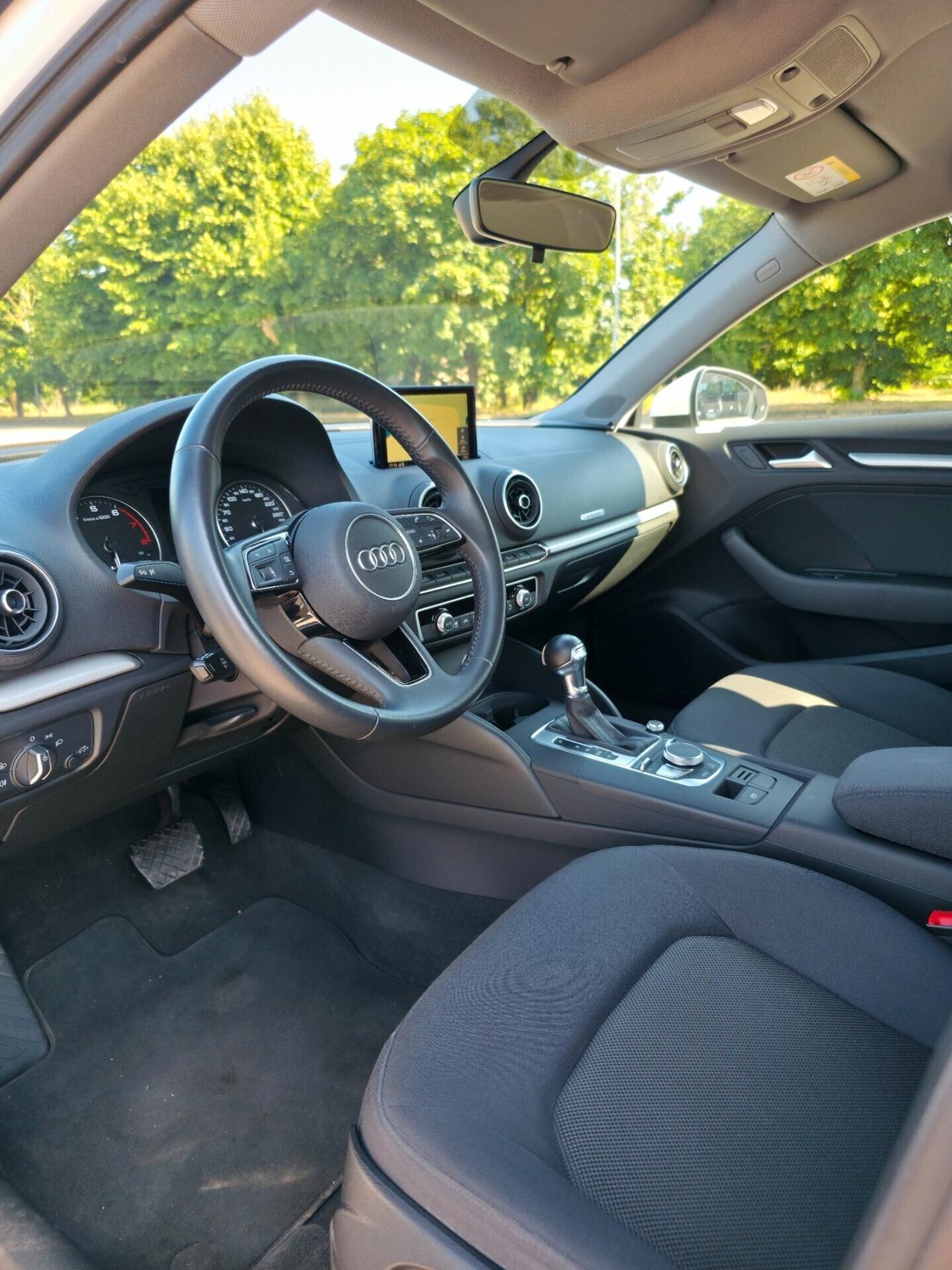 Audi A3 30 G-Tron S Tronic Sport Tagliandata Ufficiale Audi
