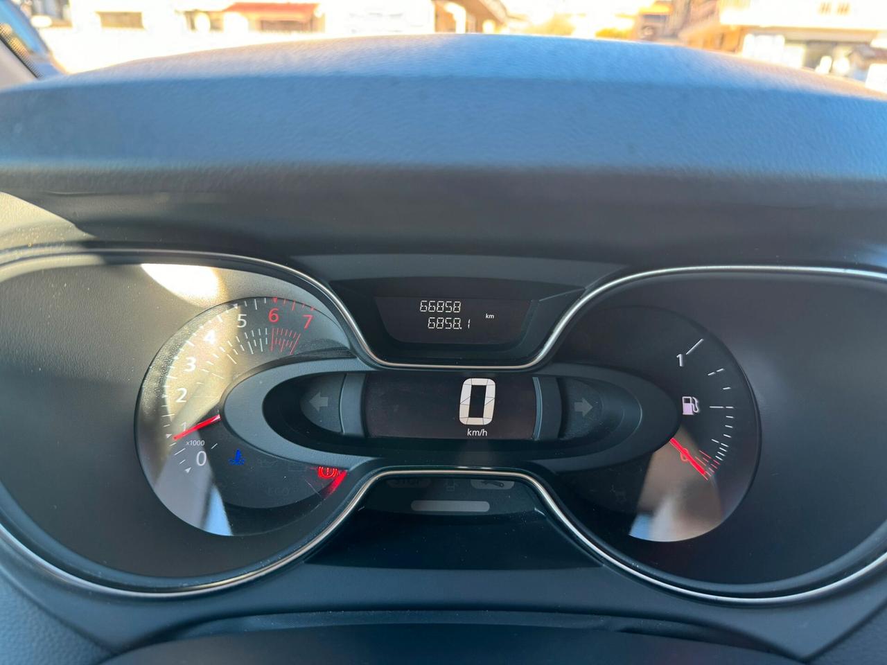 Renault Captur TCe 90 CV Evolution