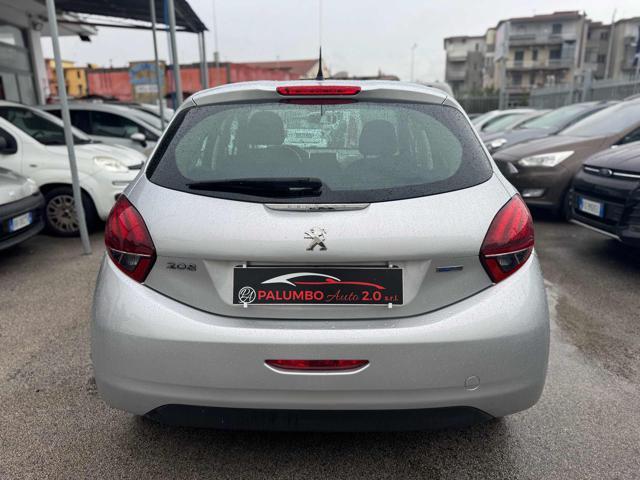 PEUGEOT 208 1.2 82cv Allure