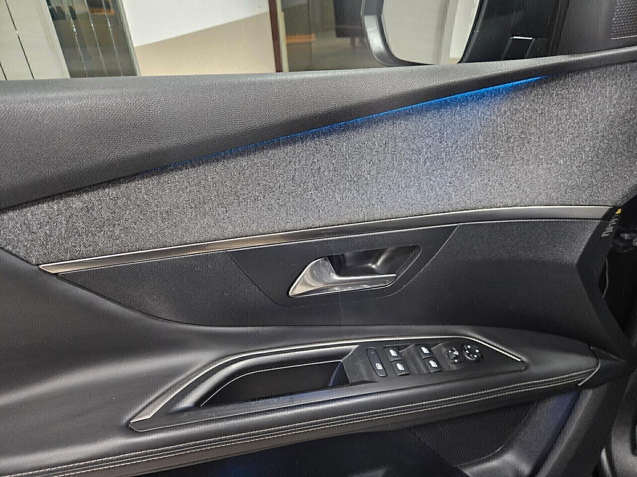 Peugeot 3008 BlueHDi 130 S&S Allure