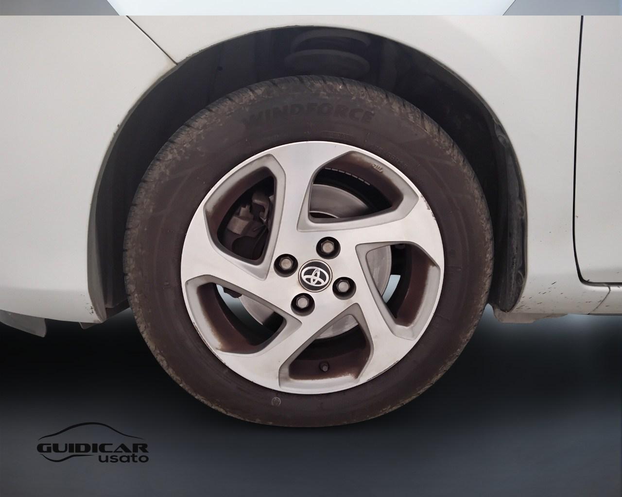 TOYOTA Yaris III 2015 - Yaris 5p 1.5h Active my16