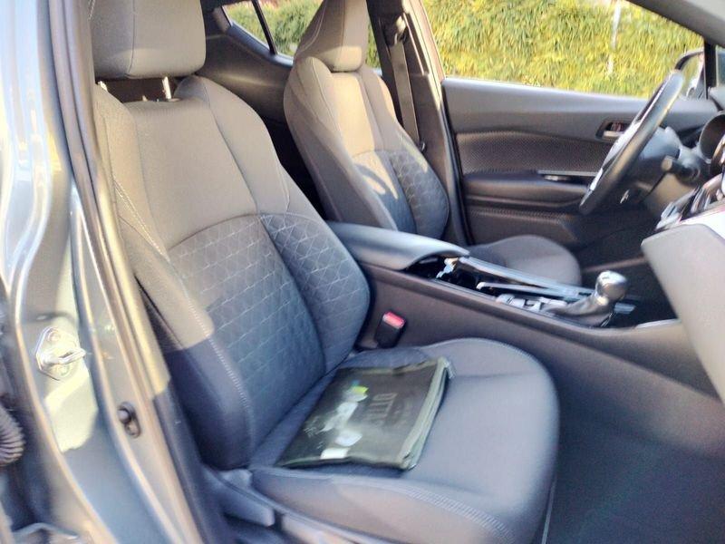 Toyota C-HR C-HR 2.0 Hybrid E-CVT Trend