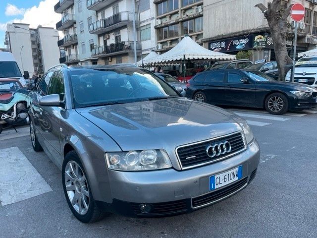 Audi A4 2.5 V6 Anche permuta o scambi0