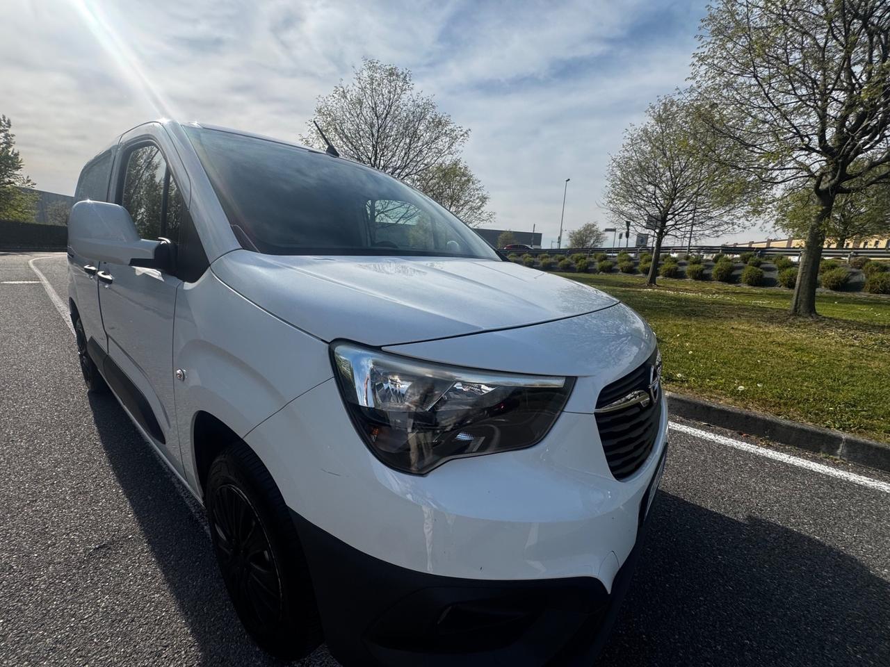 Opel Combo Cargo 1.6 Diesel PC 650kg