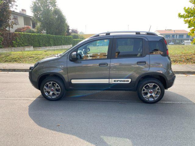 FIAT Panda CROSS 0.9 TwinAir Turbo S&S 4x4 5 POSTI