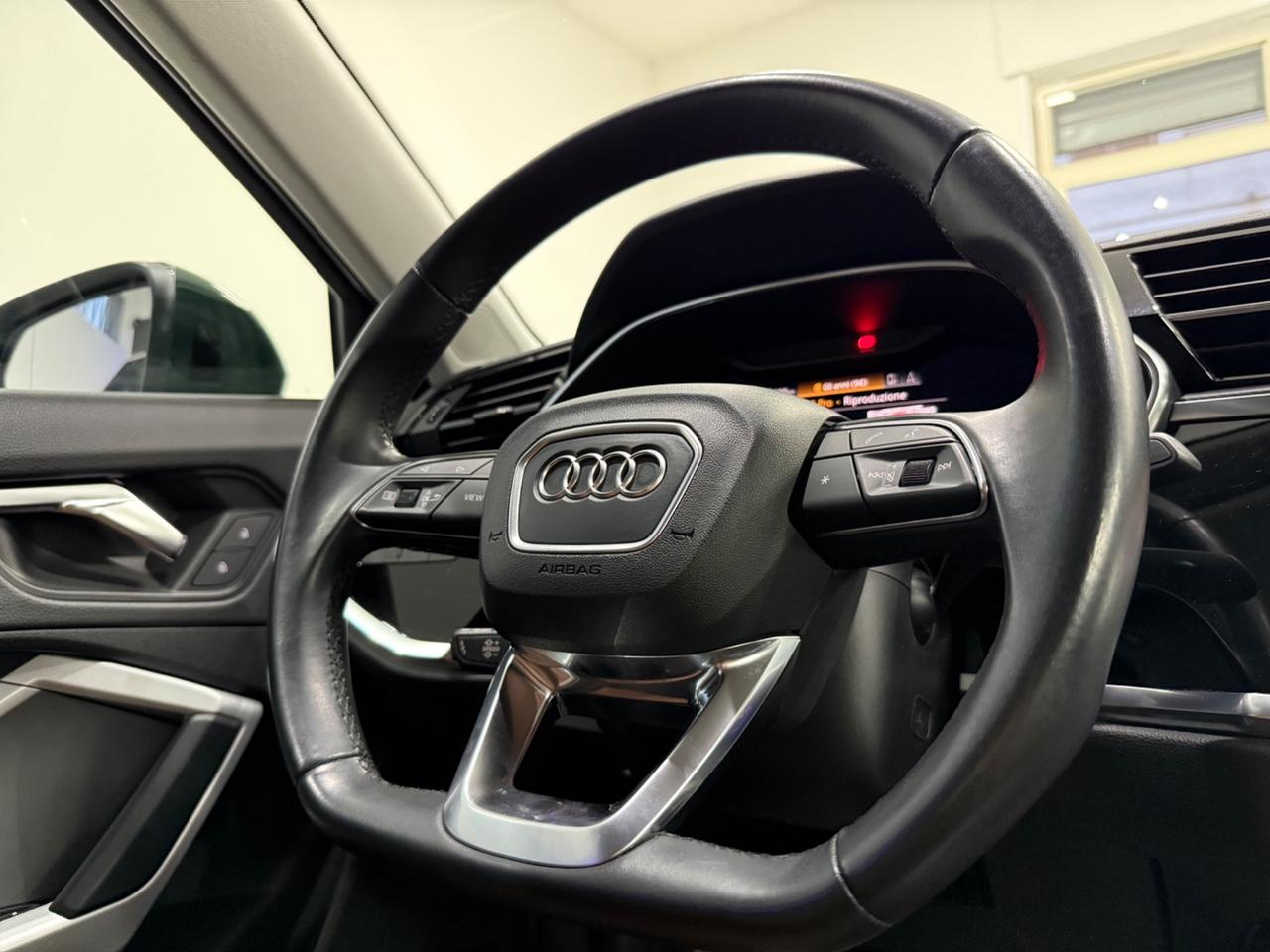 Audi Q3 35 TDI S tronic S line edition *GreenWood