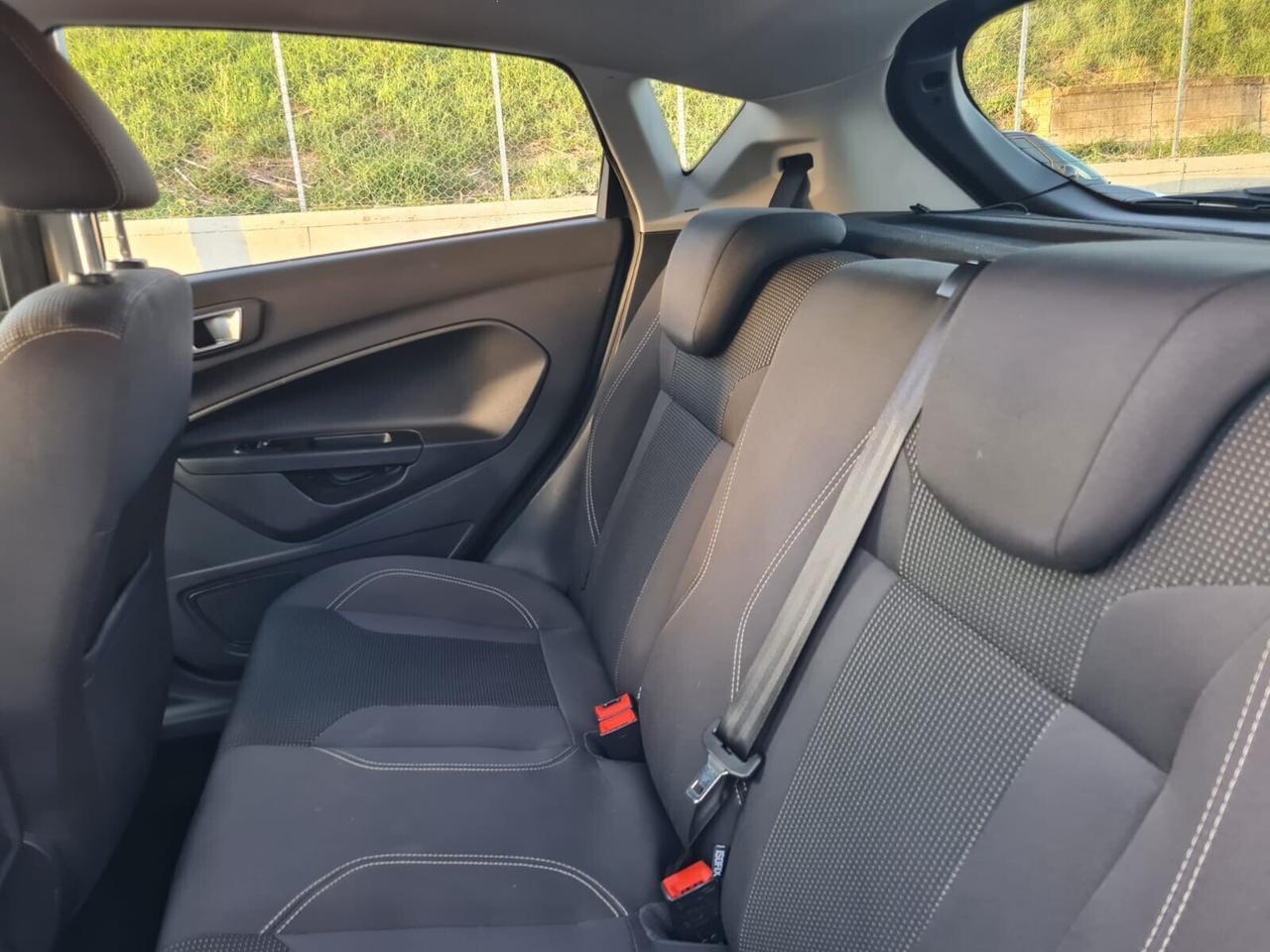 Ford Fiesta Ford fiesta 1.2 gpl titanium