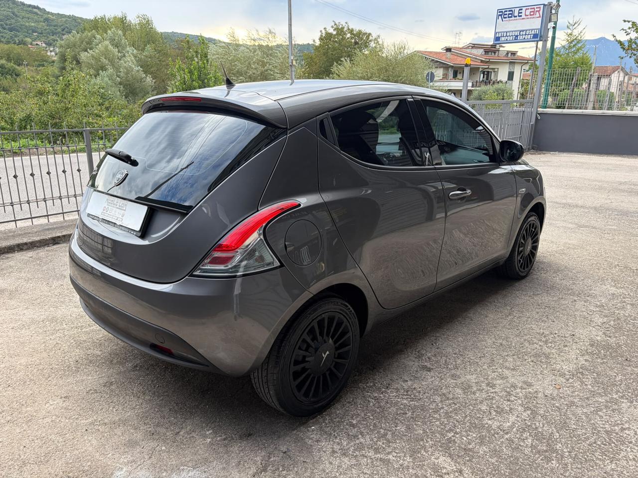 Lancia Ypsilon 1.2 Gpl 69CV 5 porte Ecochic Gold