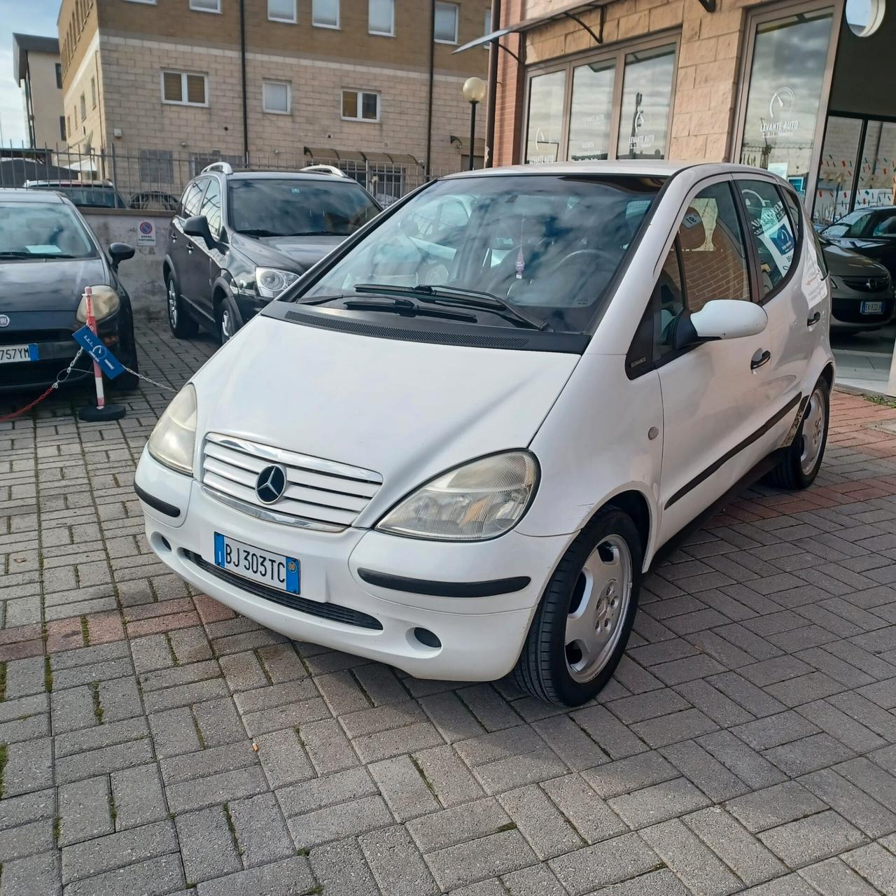 TUTTO PERFETTAMENTE FUNZIONANTE CLASSE A 1.9