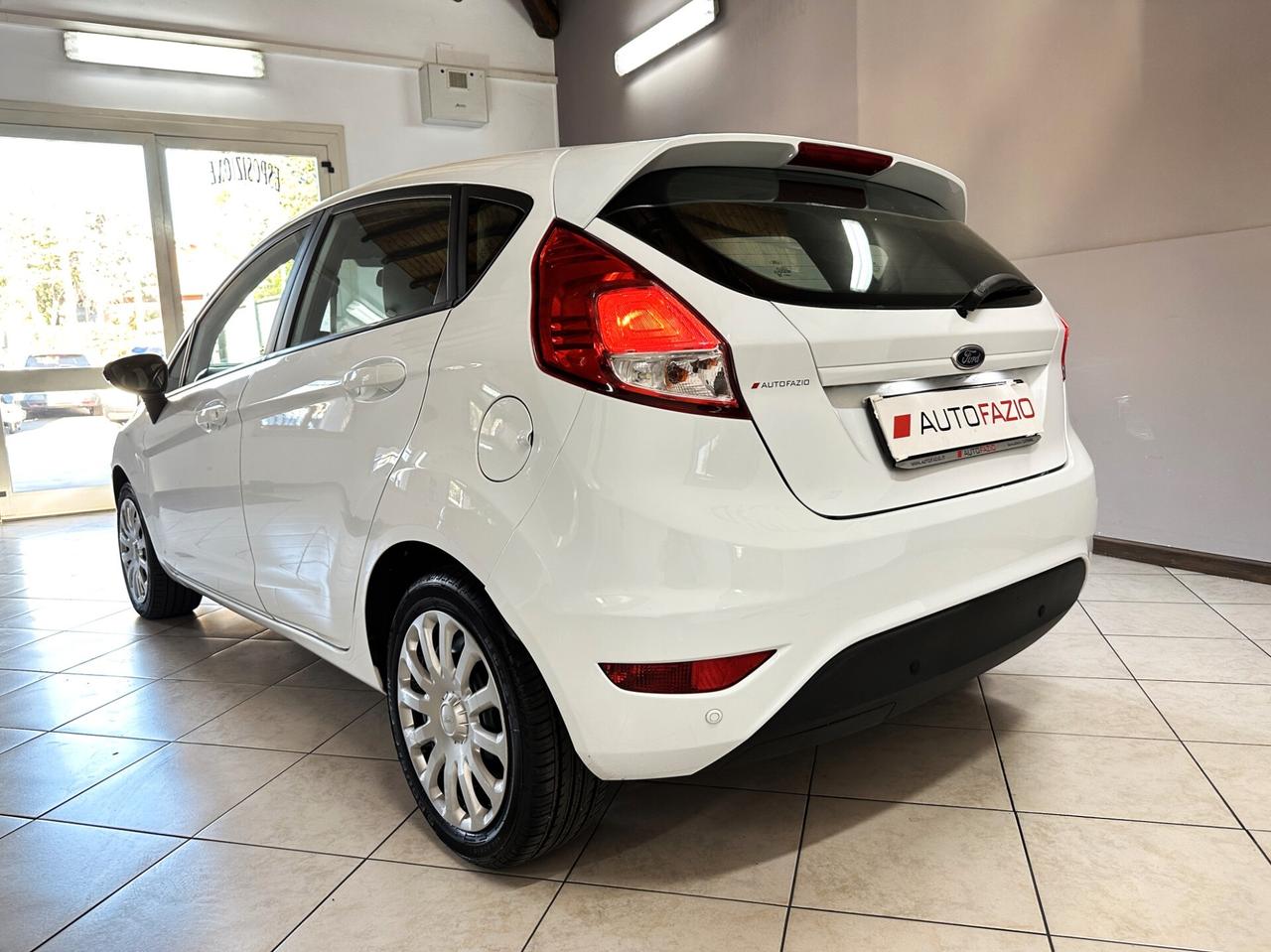 Ford Fiesta 1.5 TDCi 75CV 5 porte Business
