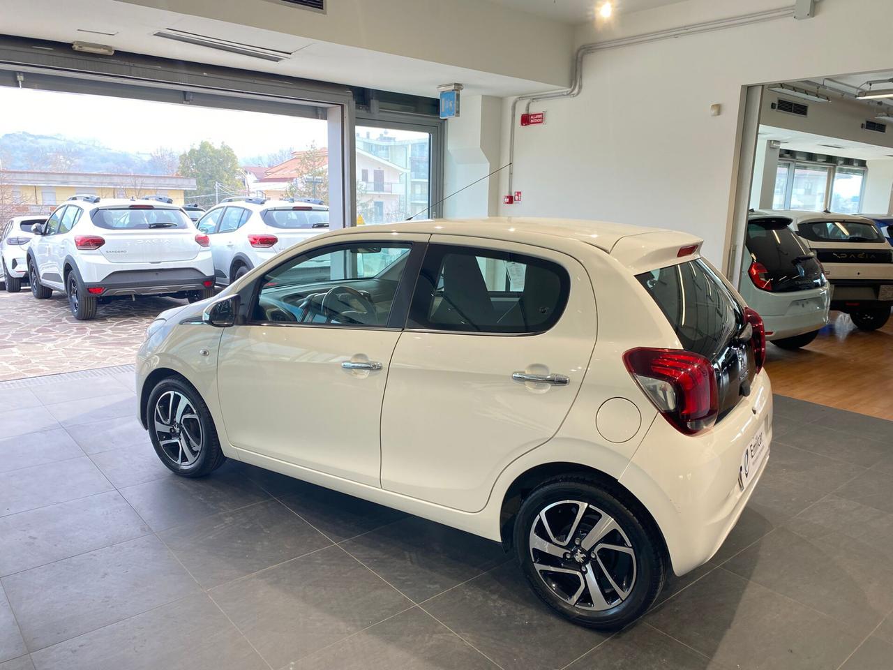 Peugeot 108 PureTech 82 5 porte Allure