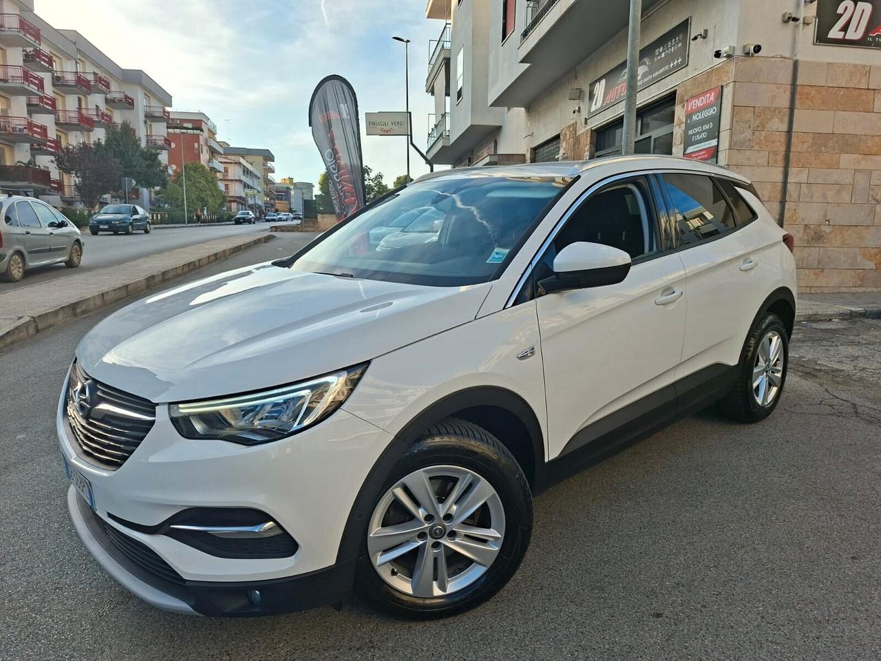 Opel Grandland Innovation 1.5 Tdci * Pelle * Navi * Garantita 12 Mesi