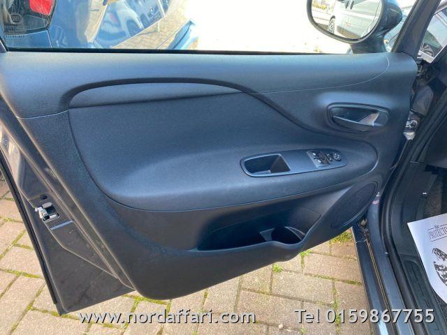 FIAT Punto 1.2 8V 5 porte Street