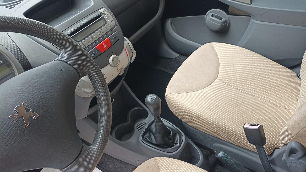 Peugeot 107 1.0 68CV 5p. Sweet Years
