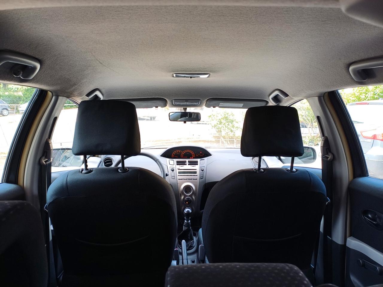 Toyota Yaris 1.4 d.4 diesel sol