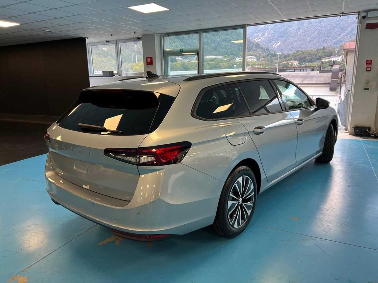 SKODA Superb III 2016 Wagon 1.5 tsi 150CV Hybrid Wagon DSG Selection - VARI COLORI!