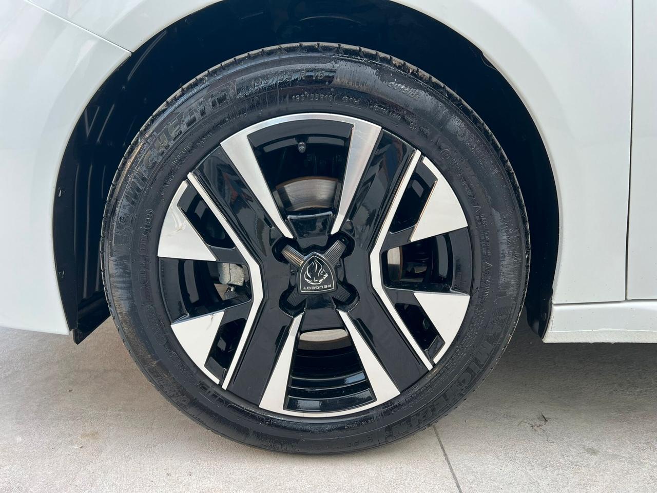 PEUGEOT 208 1.2 PURETECH 75CV 2025!!! COME NUOVA!!!