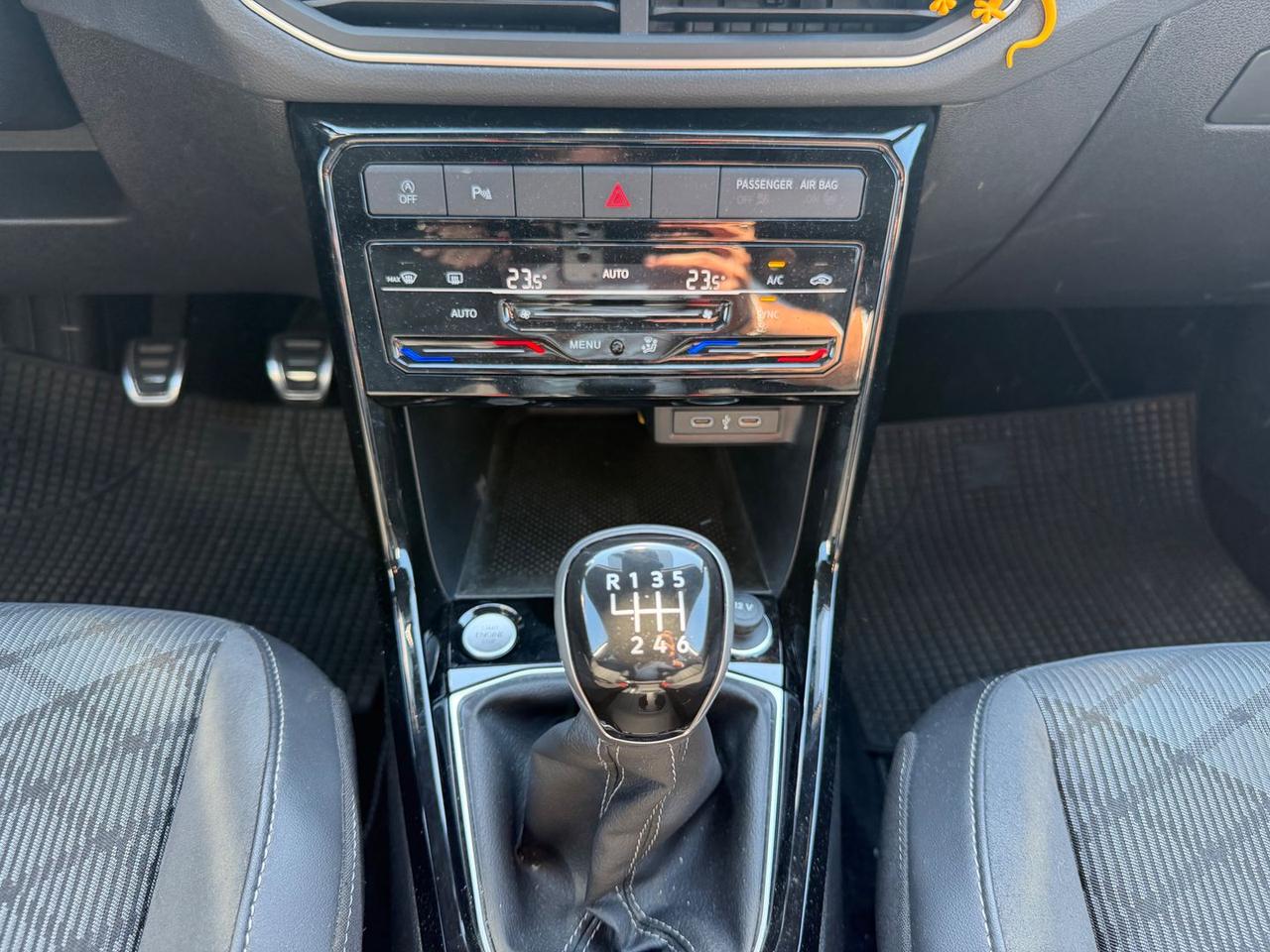 Volkswagen T-Cross R Line Plus 1.0 TSI #11586