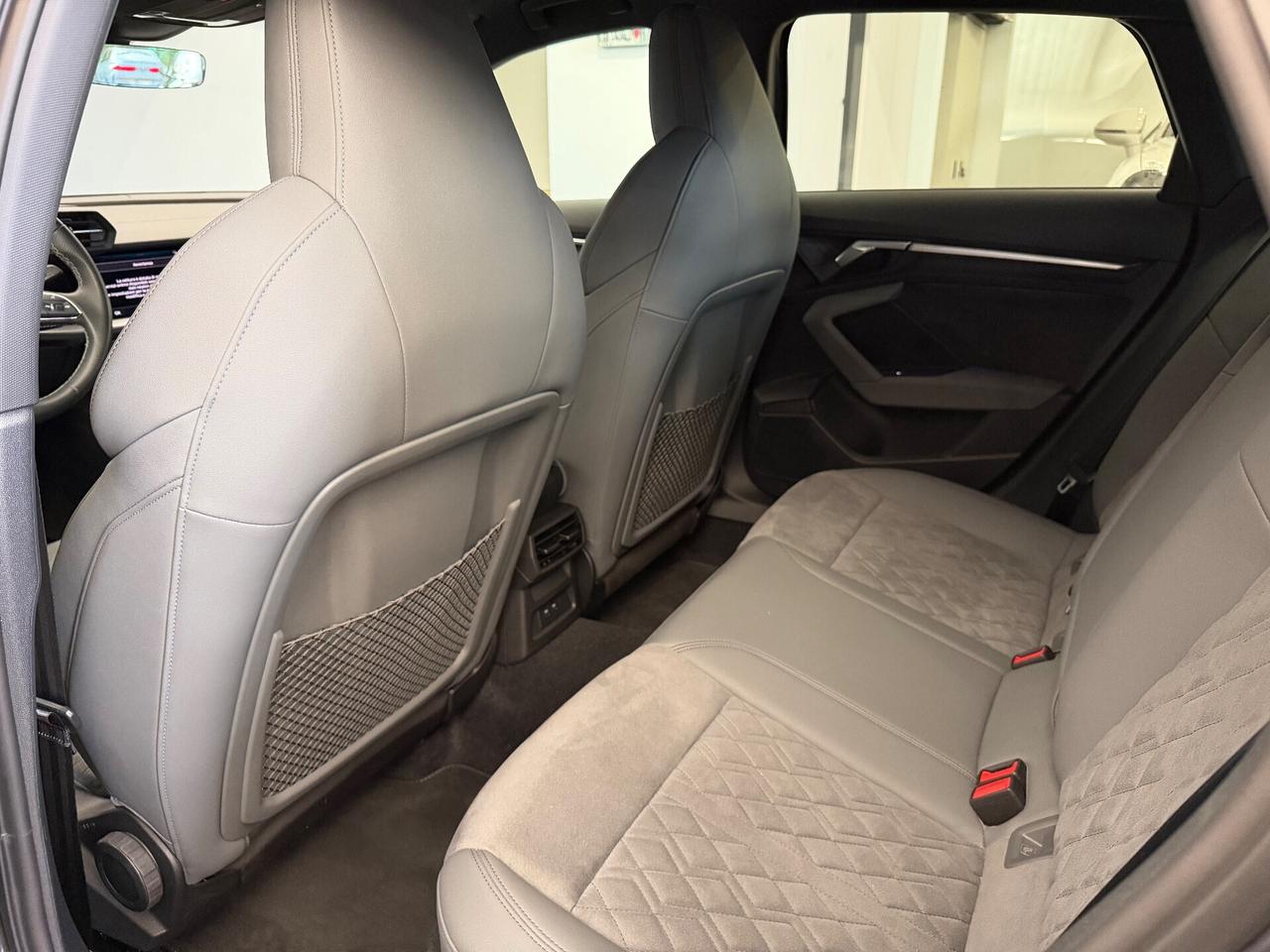 Audi S3 2,.0Tfsi Quattro s tronic .