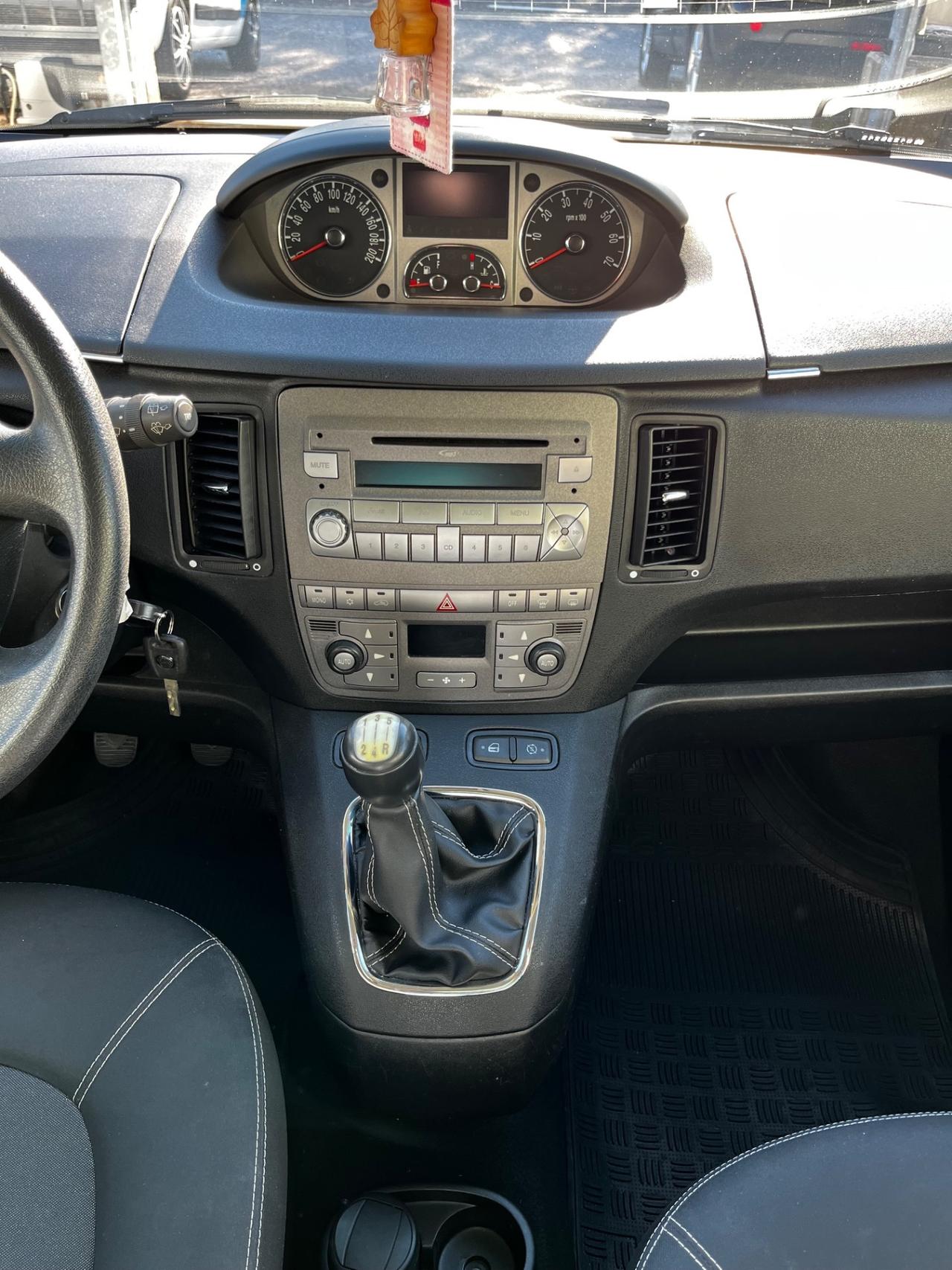 Lancia MUSA 1.3 Mjt 95 CV CATENA FATTA OK NEOPATENTATI
